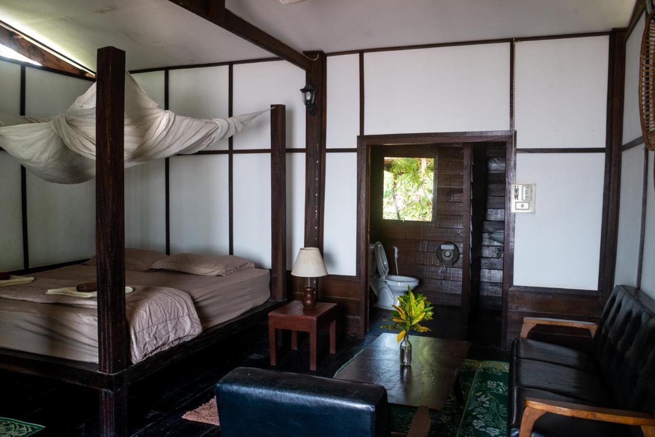 Pomelo Restaurant And Guesthouse - Fishermen & Tammarine Cottages Riverfront - Experience Nature, Culture And Adventure & Tailor-Made Tour Ban Khon Eksteriør billede