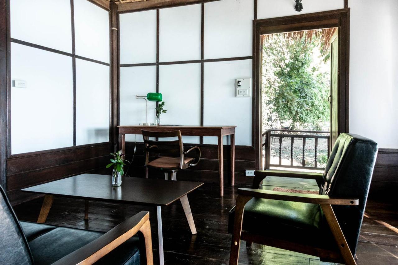 Pomelo Restaurant And Guesthouse - Fishermen & Tammarine Cottages Riverfront - Experience Nature, Culture And Adventure & Tailor-Made Tour Ban Khon Eksteriør billede