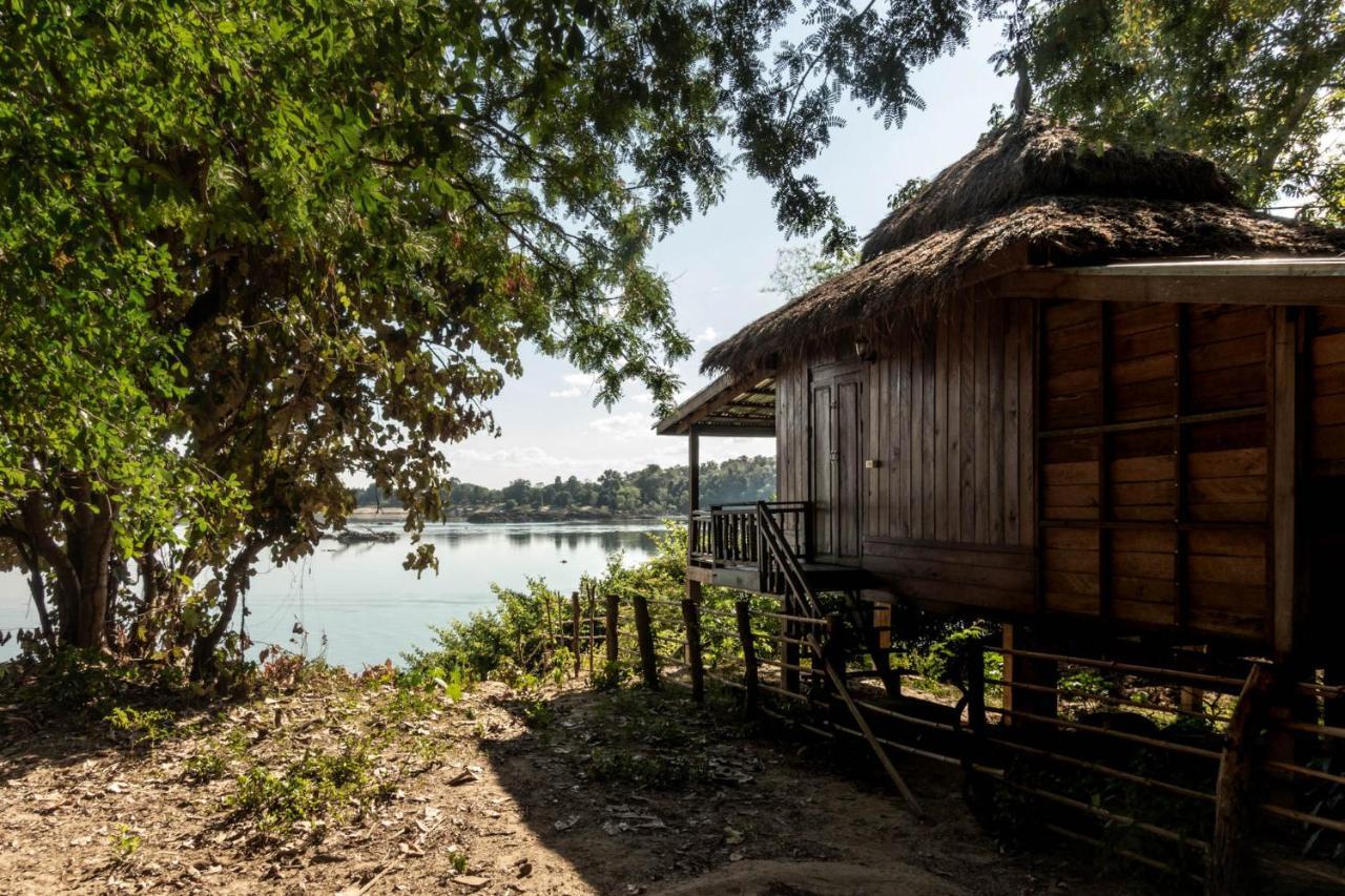 Pomelo Restaurant And Guesthouse - Fishermen & Tammarine Cottages Riverfront - Experience Nature, Culture And Adventure & Tailor-Made Tour Ban Khon Eksteriør billede